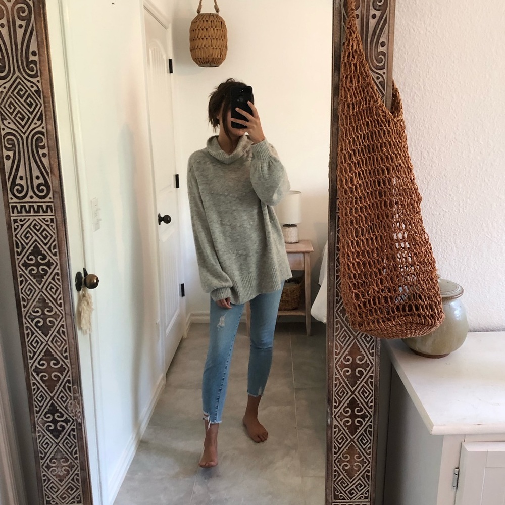 Sweater - Picture 2 of 8